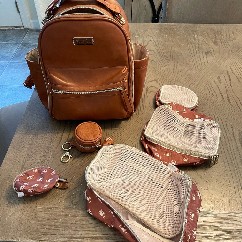 Itzy Ritzy Bag with Accessories